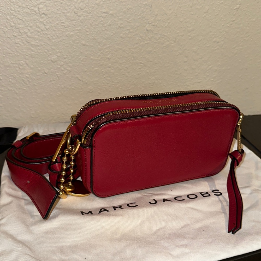Marc Jacobs New York Genuine Leather Purse